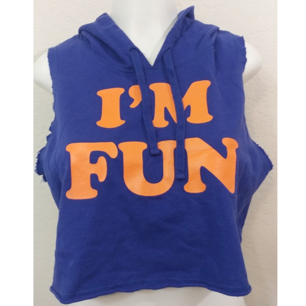H&M H81 SWEATER KNIT CROP TOP W HOODIE . SIZE L